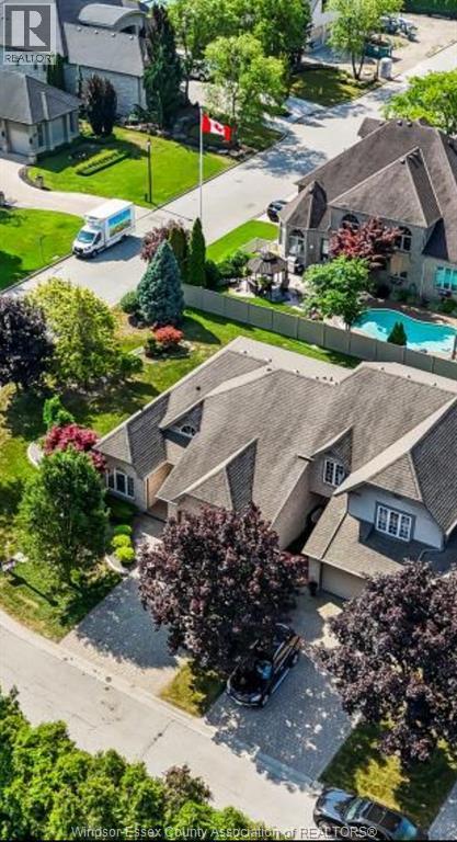 235 Southwind, Tecumseh, ON - Outdoor