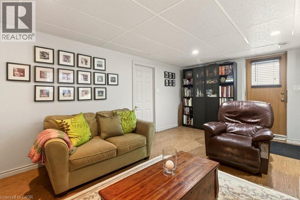 161 Manning Avenue, Hamilton, ON - Indoor