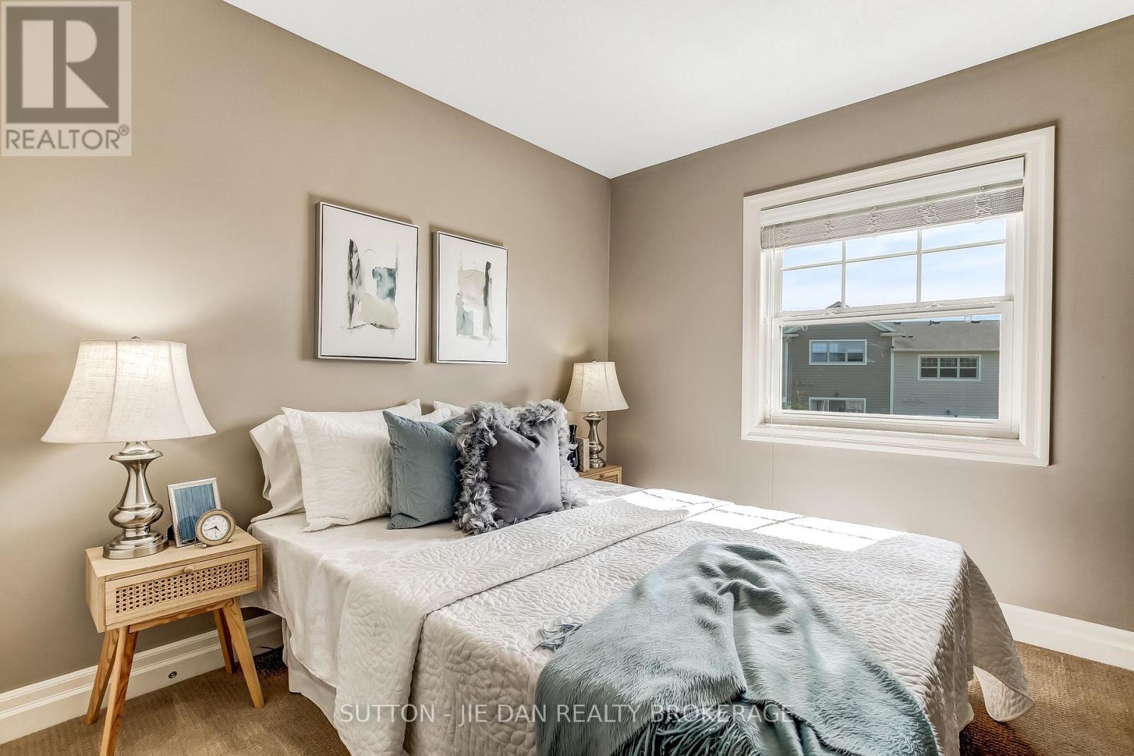 9 - 1850 Beaverbrook Avenue, London North (North M), ON - Indoor Photo Showing Bedroom
