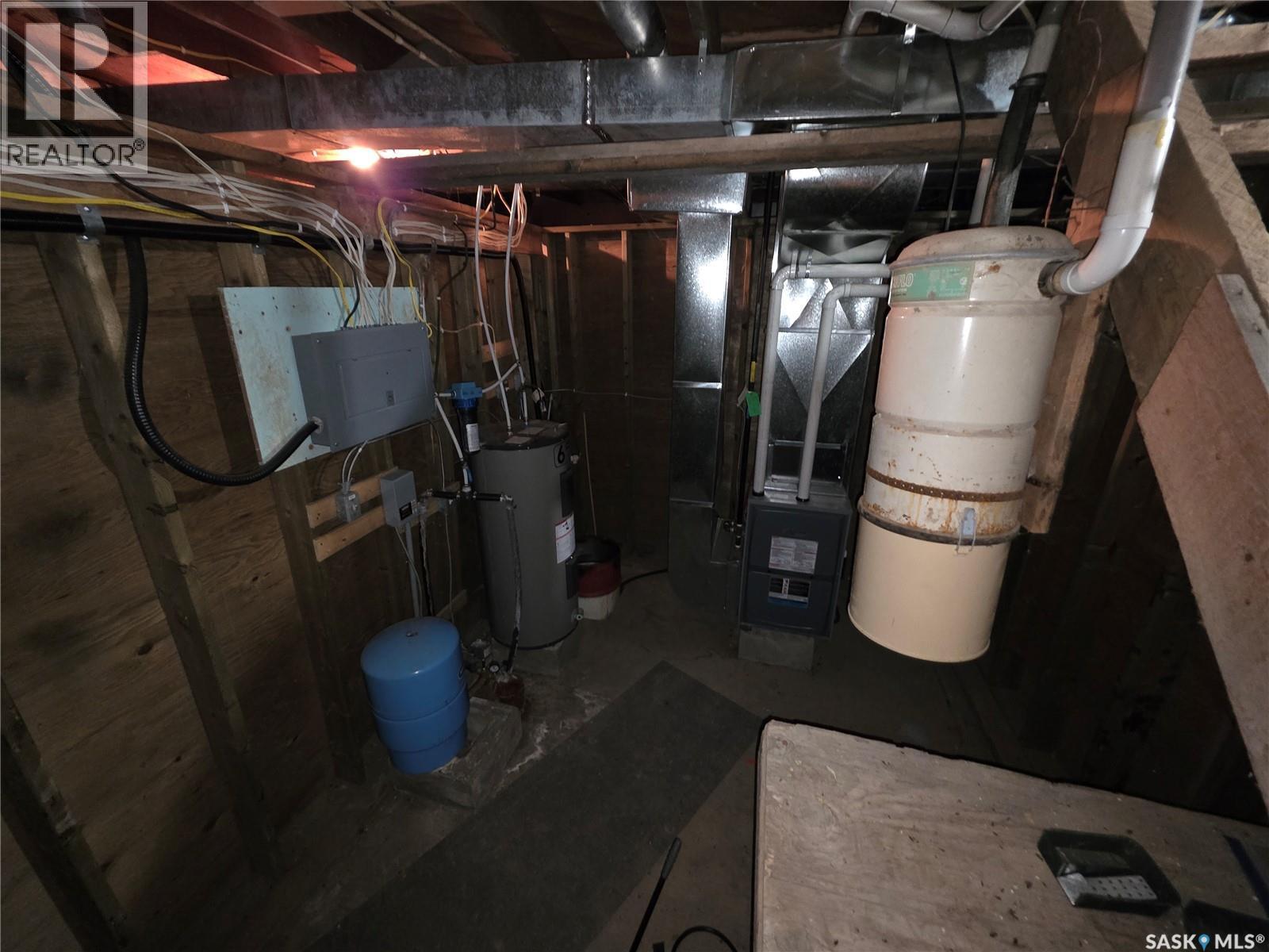 111 Warwick Street, Neville, SK - Indoor Photo Showing Basement