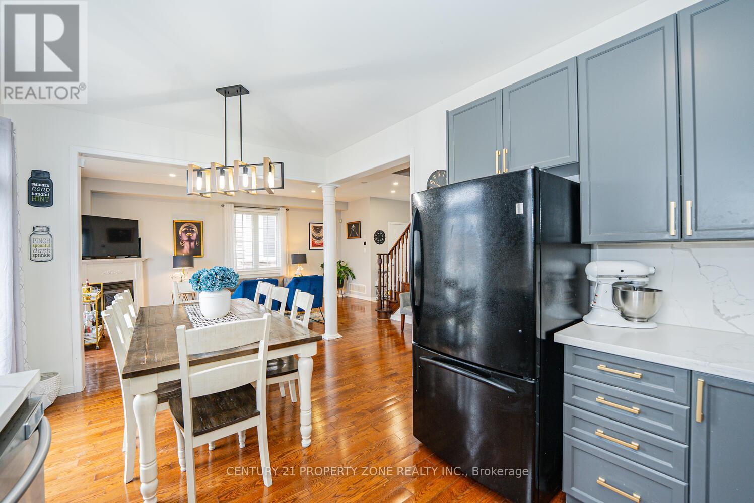 804 Ormond Drive, Oshawa, ON - Indoor