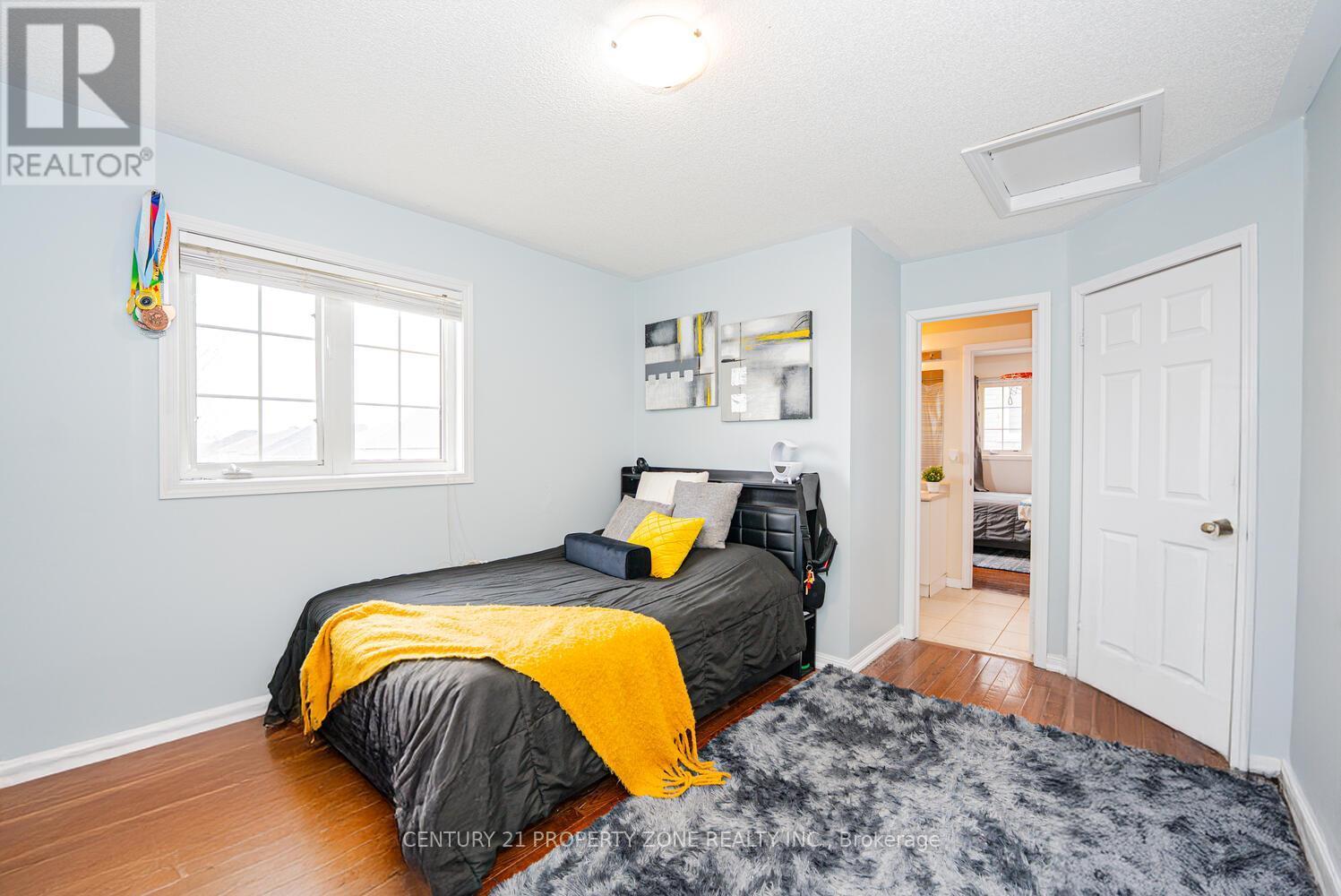 804 Ormond Drive, Oshawa, ON - Indoor Photo Showing Bedroom