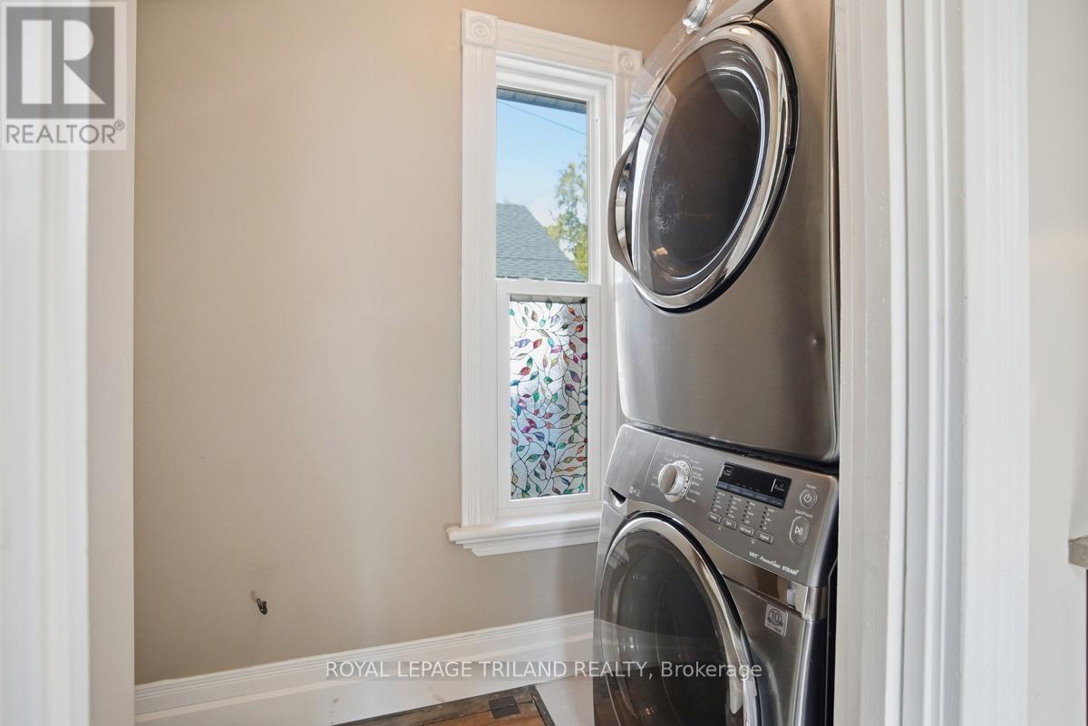 574 Princess Avenue, London East (East F), ON - Indoor Photo Showing Laundry Room