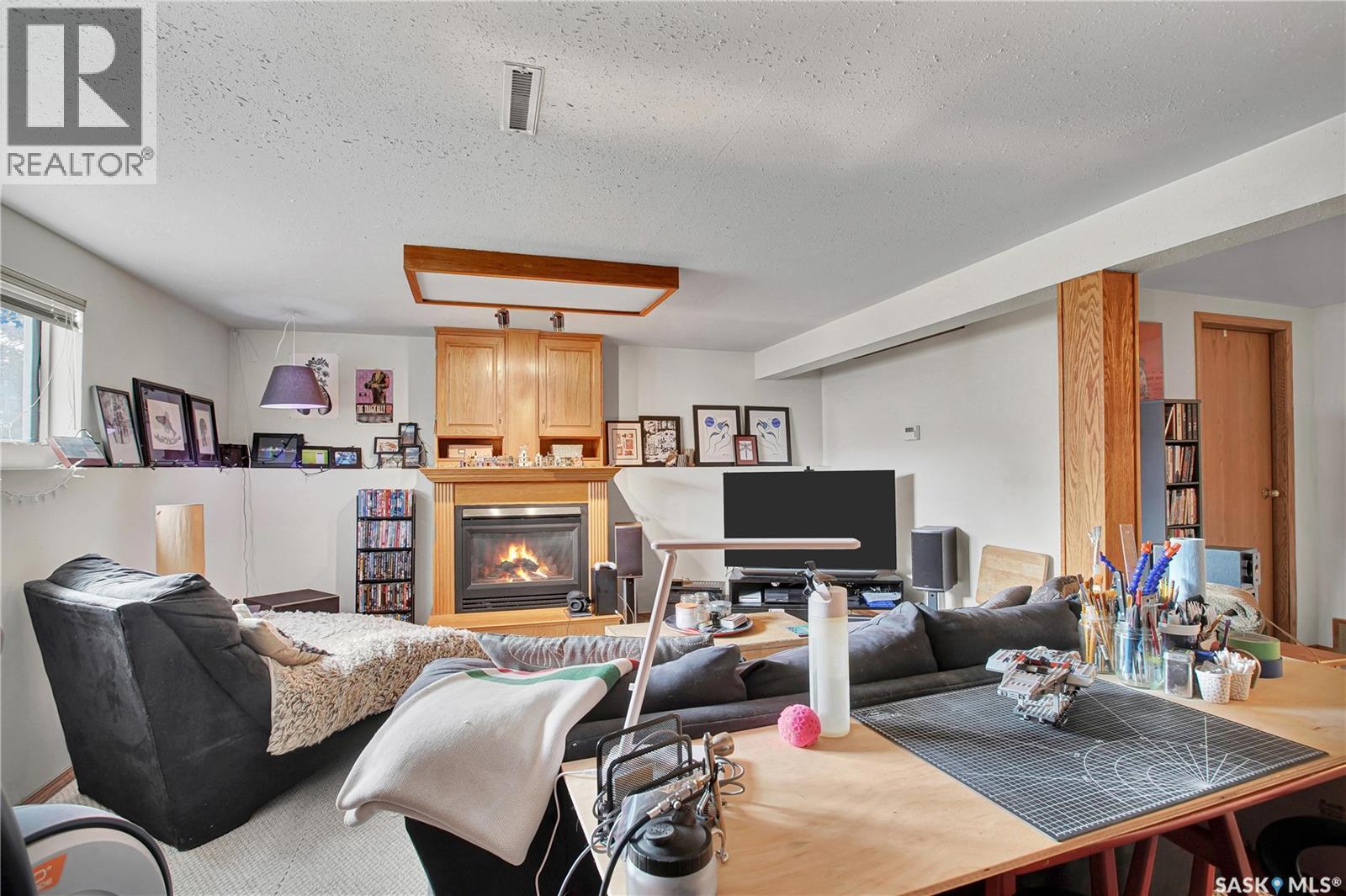 635 4Th Street E, Saskatoon, SK - Indoor With Fireplace