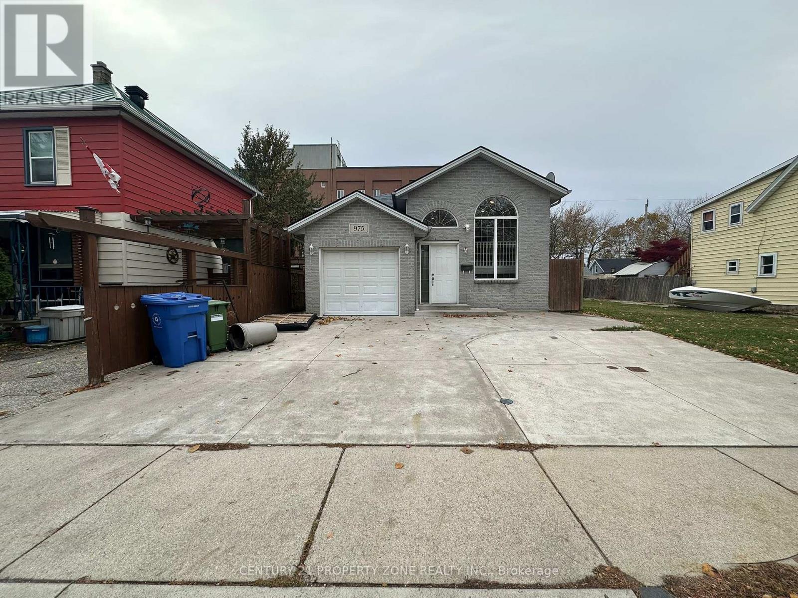 975 Albert Road, Windsor, ON - Outdoor