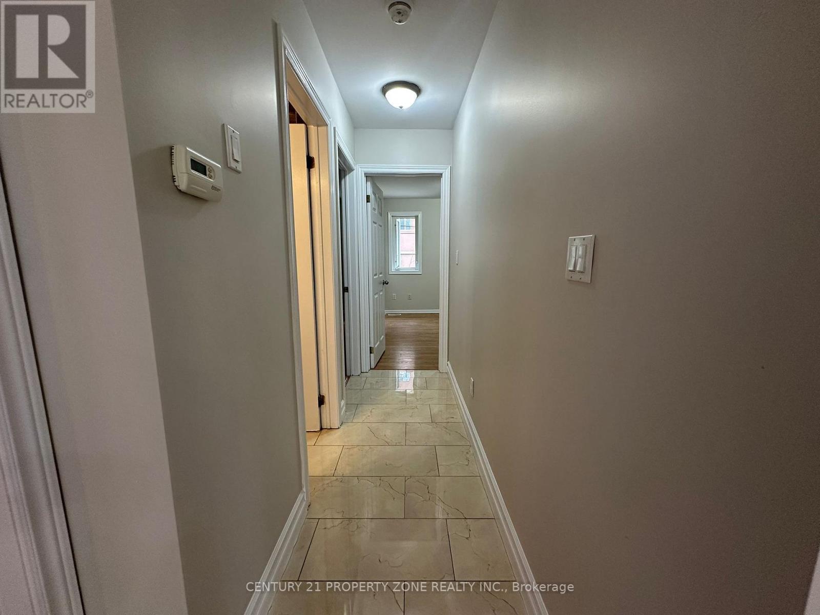 975 Albert Road, Windsor, ON - Indoor Photo Showing Other Room