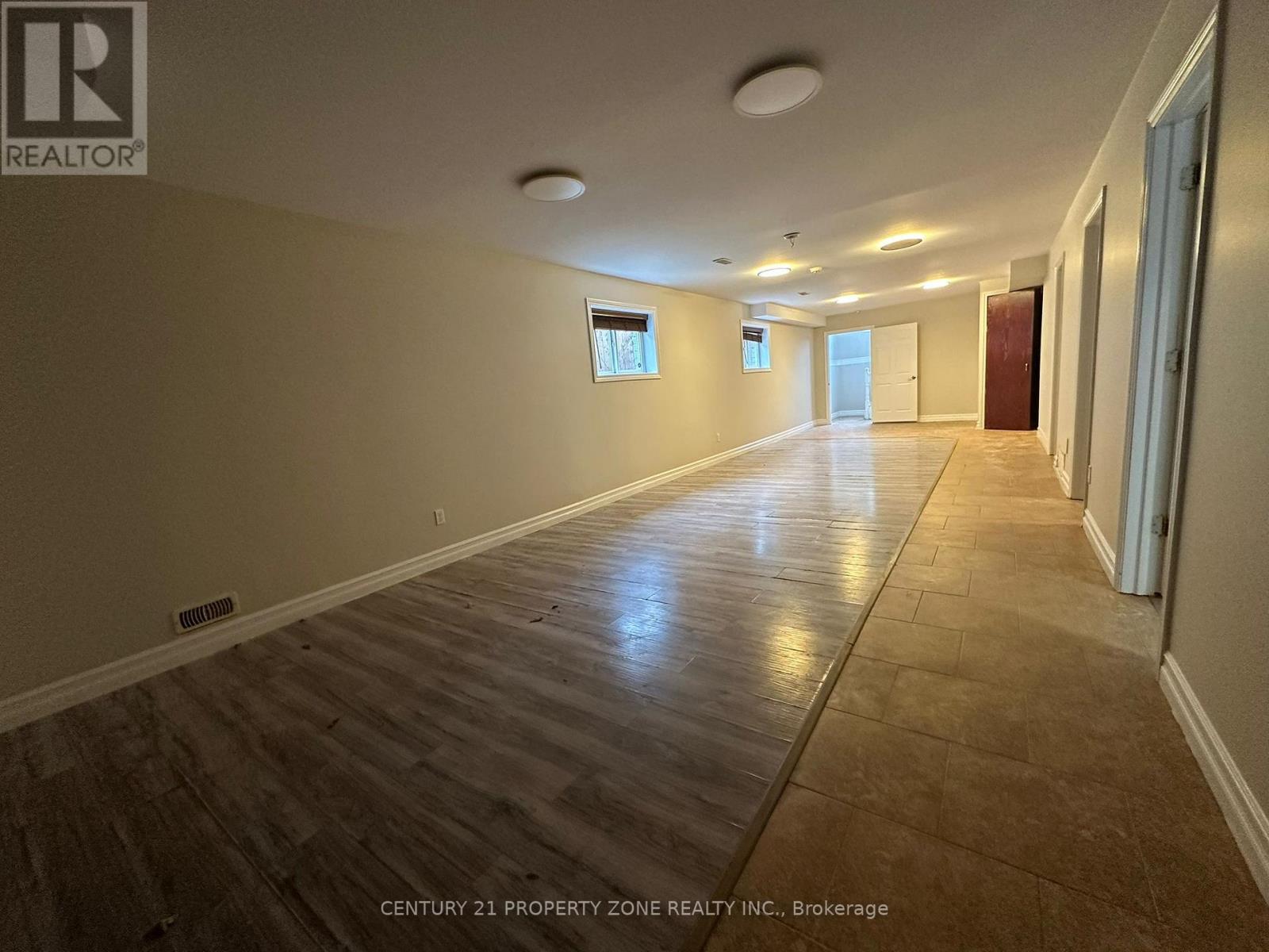 975 Albert Road, Windsor, ON - Indoor Photo Showing Other Room