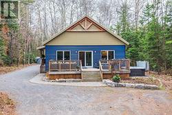 2776 MUSKOKA RD. 117 ROAD S Lake Of Bays (Mclean), ON P0B 1A0