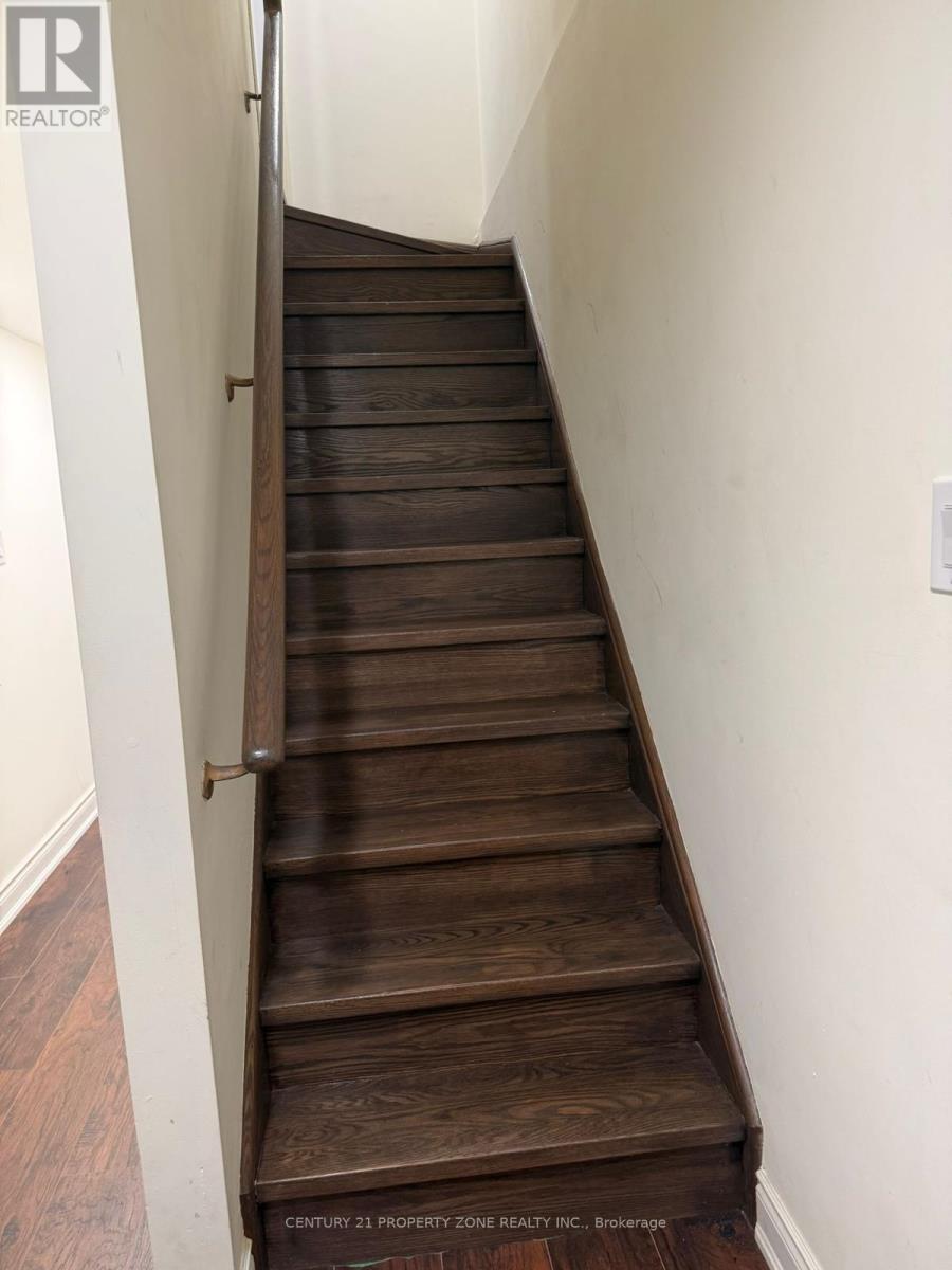 321 Aspendale Crescent, Mississauga, ON - Indoor Photo Showing Other Room