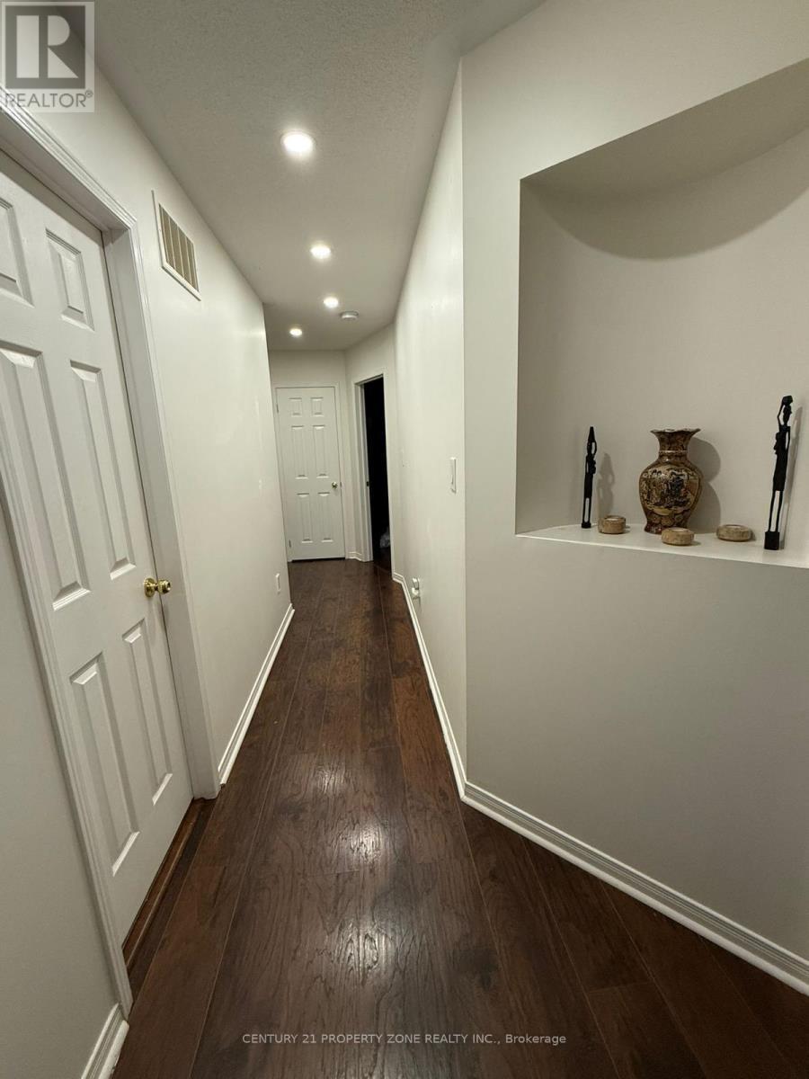 321 Aspendale Crescent, Mississauga, ON - Indoor Photo Showing Other Room