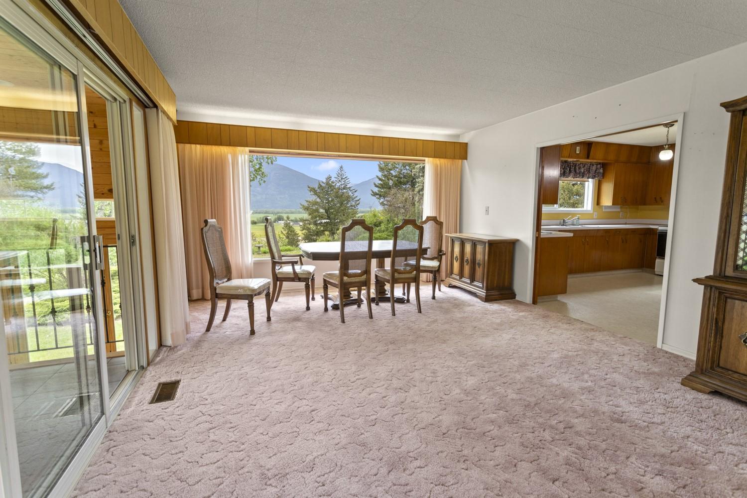 425 Ash Road, Creston, BC - Indoor
