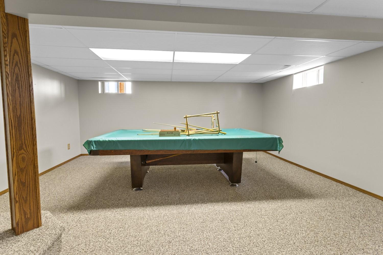 425 Ash Road, Creston, BC - Indoor Photo Showing Other Room