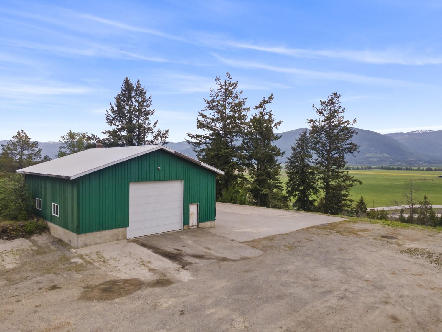 425 Ash Road, Creston, BC - Outdoor