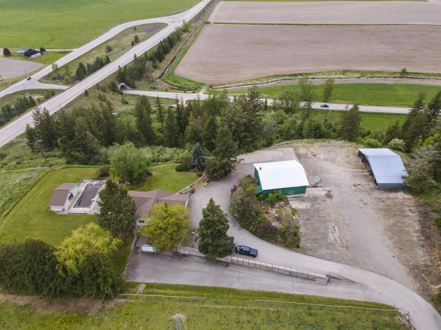 425 Ash Road, Creston, BC - Outdoor With View