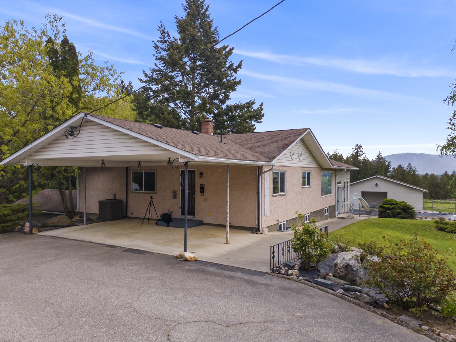 425 Ash Road, Creston, BC - Outdoor