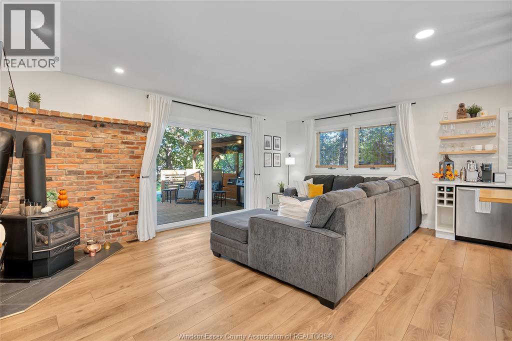255 Edward Road, Lakeshore, ON - Indoor Photo Showing Living Room With Fireplace