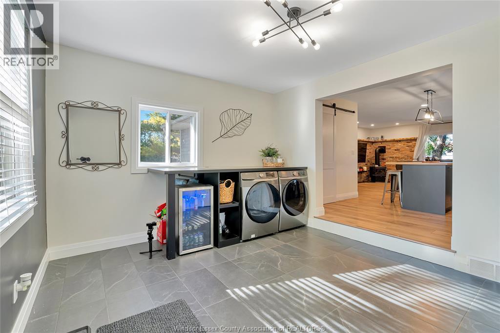 255 Edward Road, Lakeshore, ON - Indoor