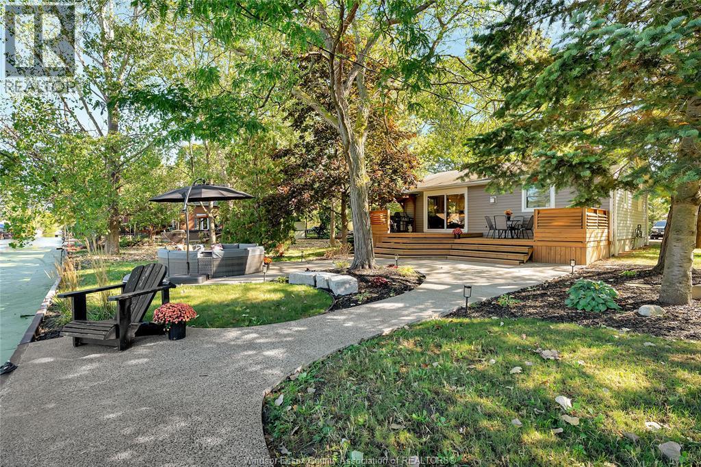 255 Edward Road, Lakeshore, ON - Outdoor With Deck Patio Veranda