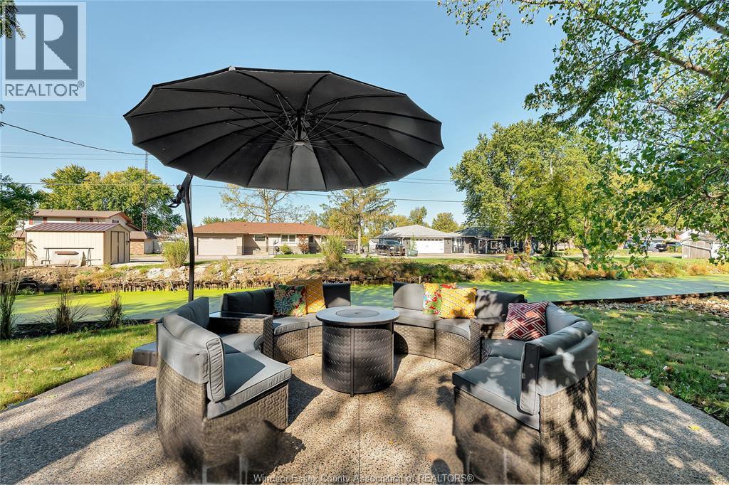 255 Edward Road, Lakeshore, ON - Outdoor With Deck Patio Veranda