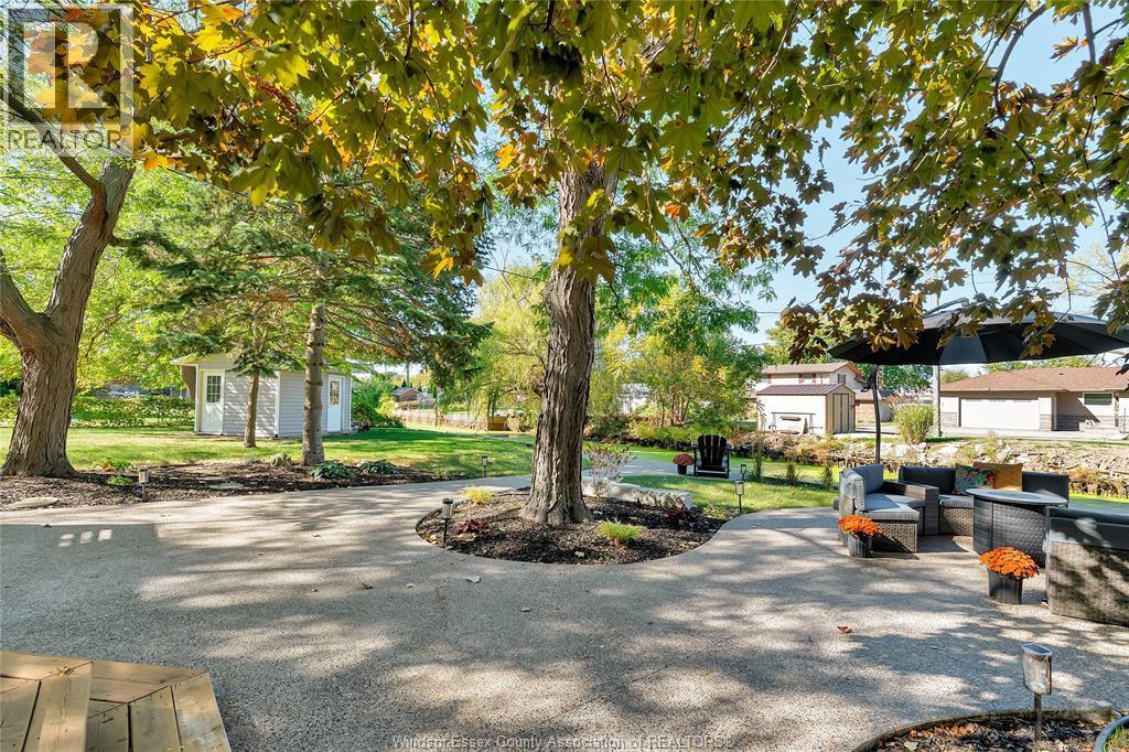 255 Edward Road, Lakeshore, ON - Outdoor