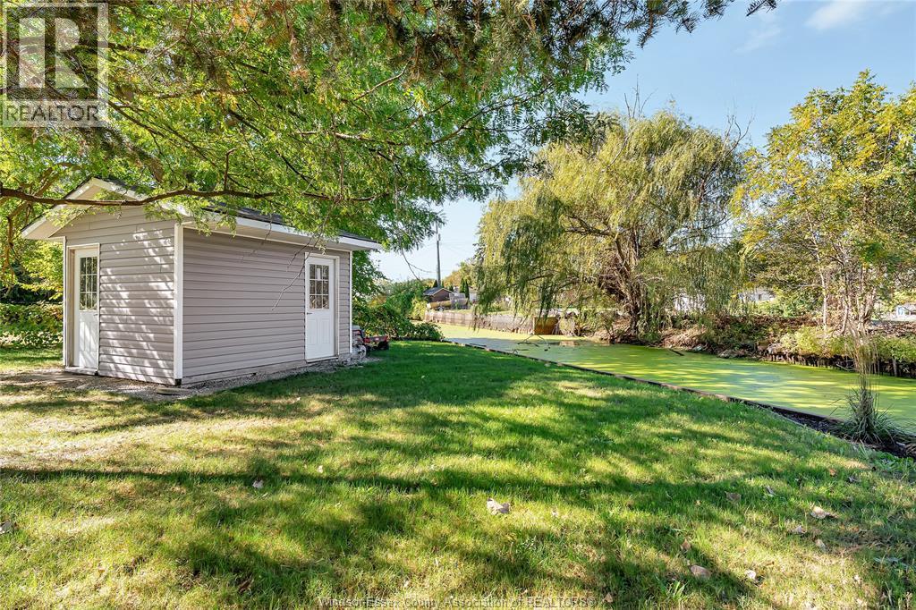 255 Edward Road, Lakeshore, ON - Outdoor