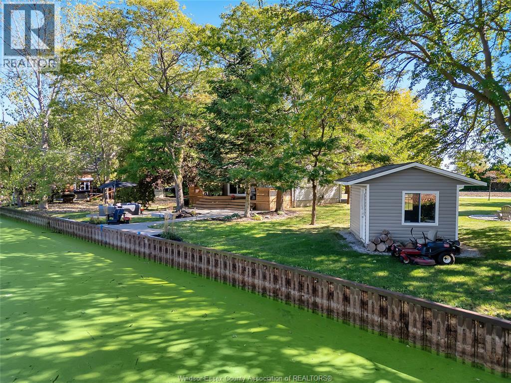 255 Edward Road, Lakeshore, ON - Outdoor