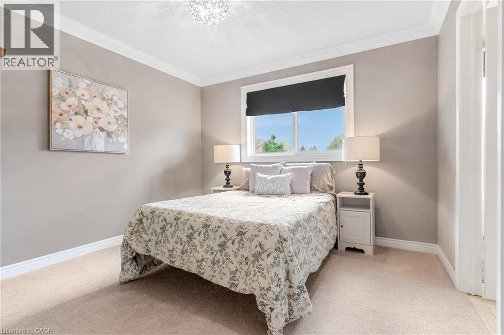 667 Burnett Avenue, Cambridge, ON - Indoor Photo Showing Bedroom