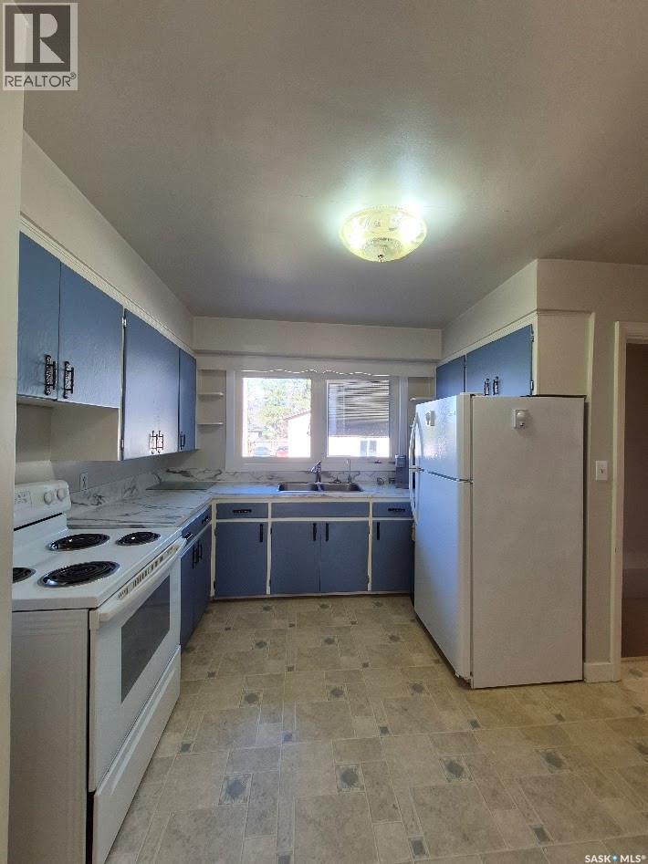 203 4Th Avenue S, Yorkton, SK - Indoor Photo Showing Kitchen