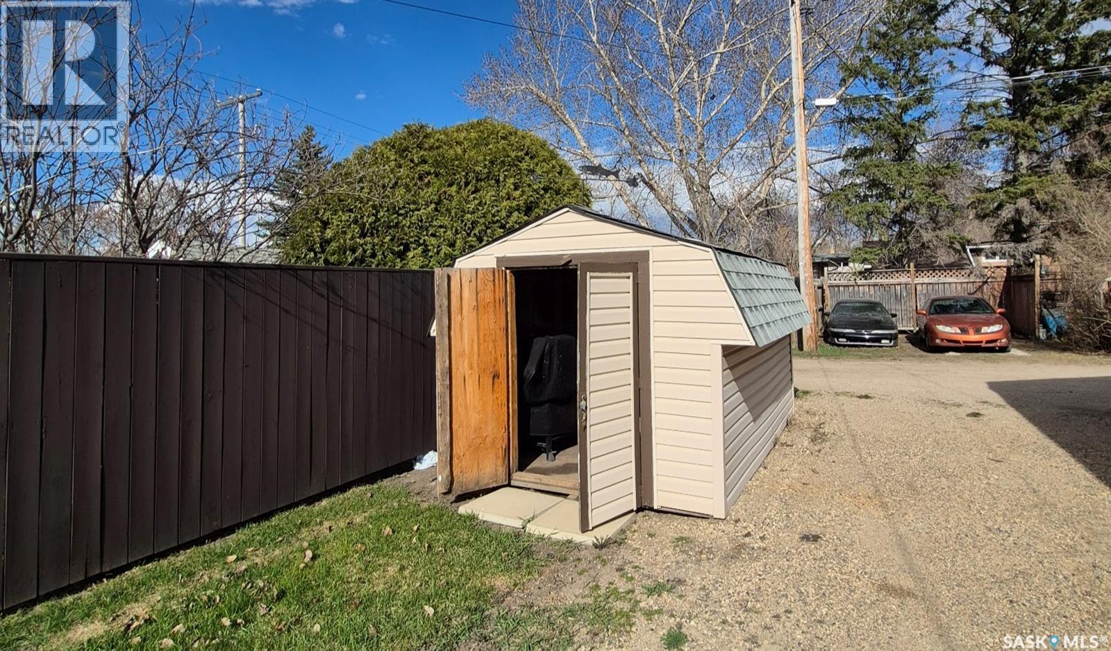 203 4Th Avenue S, Yorkton, SK - Outdoor