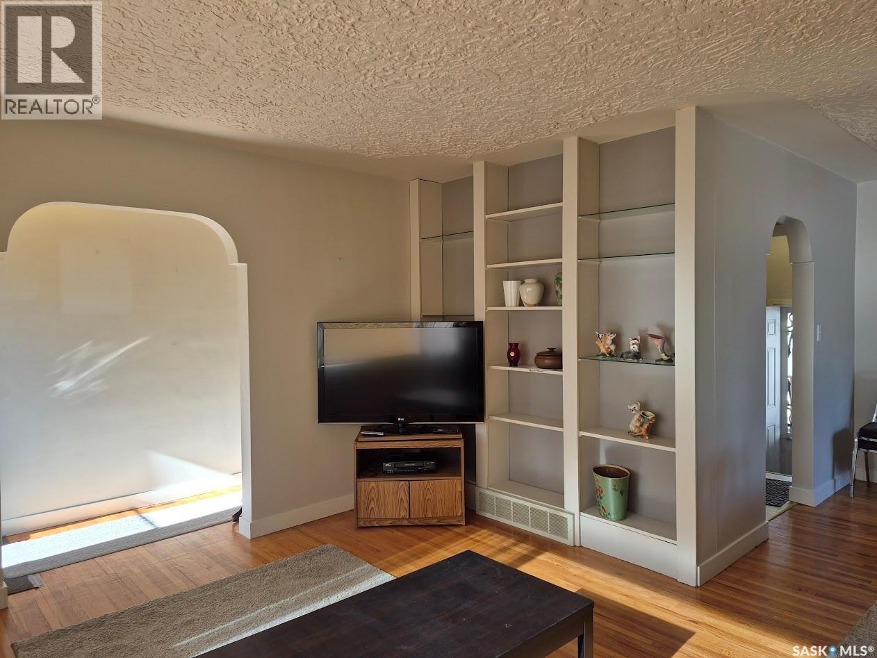 203 4Th Avenue S, Yorkton, SK - Indoor Photo Showing Other Room