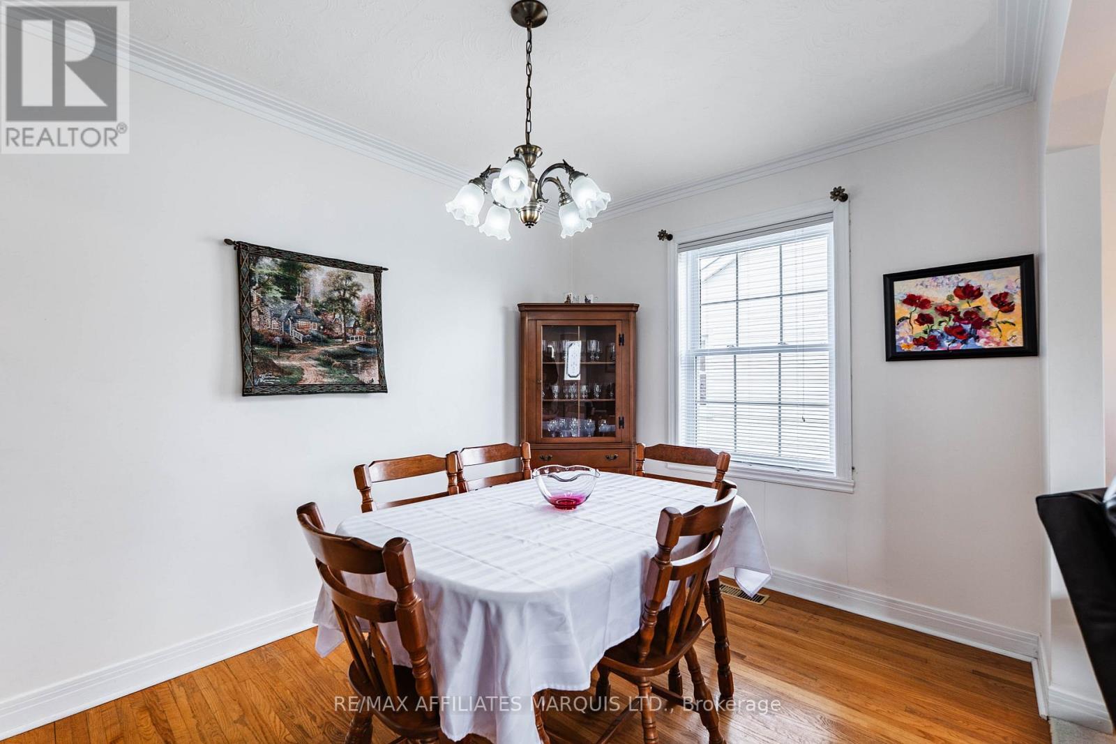1009 Leonard Avenue, Cornwall, ON - Indoor Photo Showing Dining Room