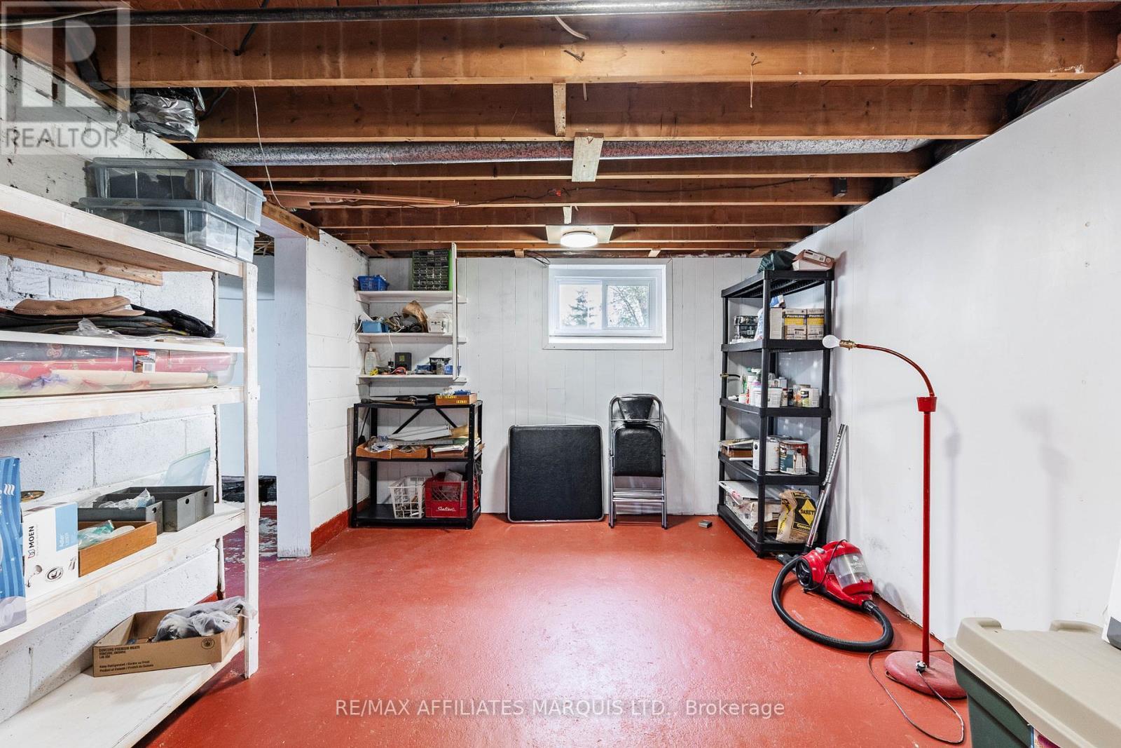 1009 Leonard Avenue, Cornwall, ON - Indoor Photo Showing Basement