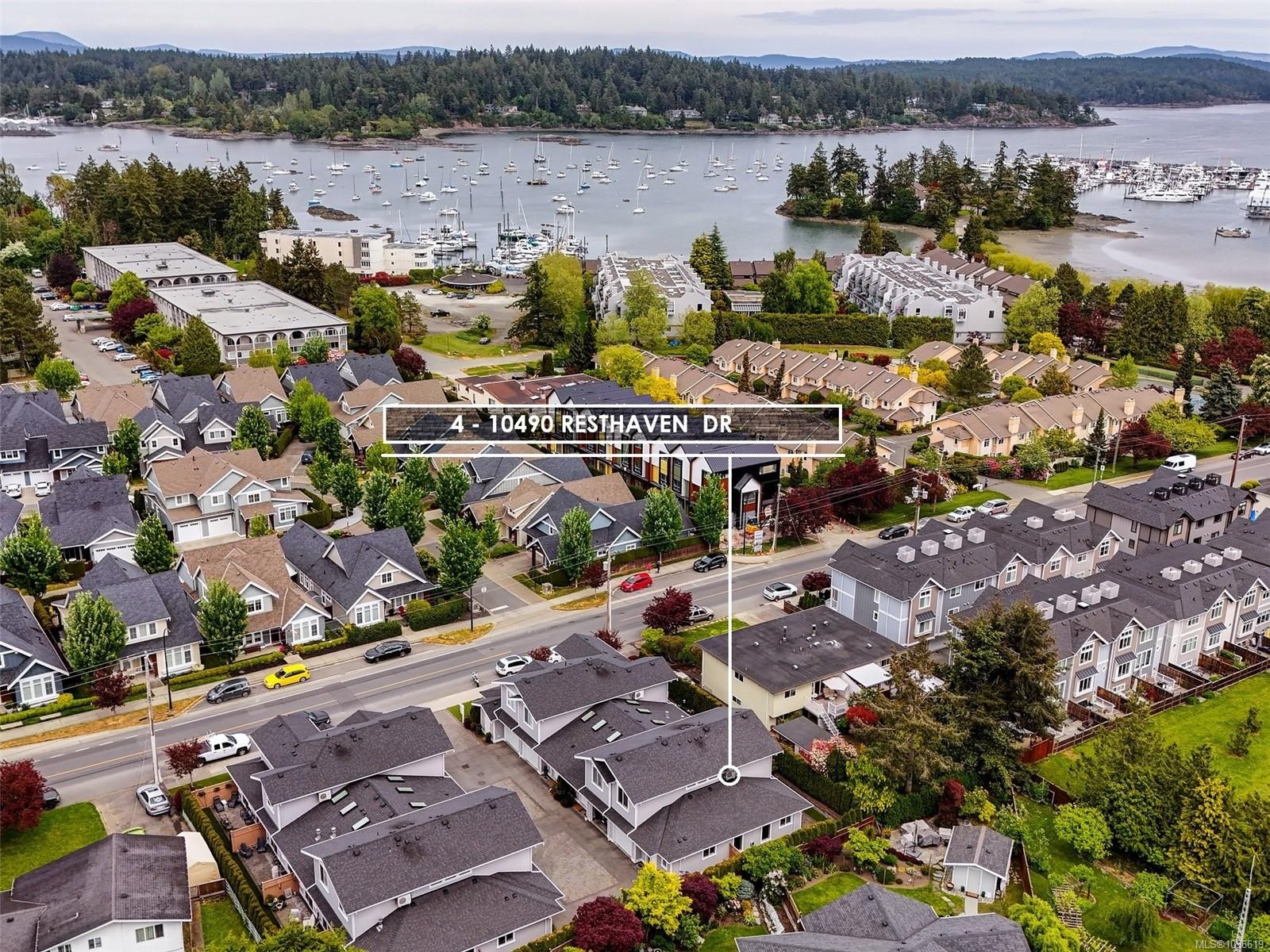 4-10490 Resthaven Dr, Sidney, BC