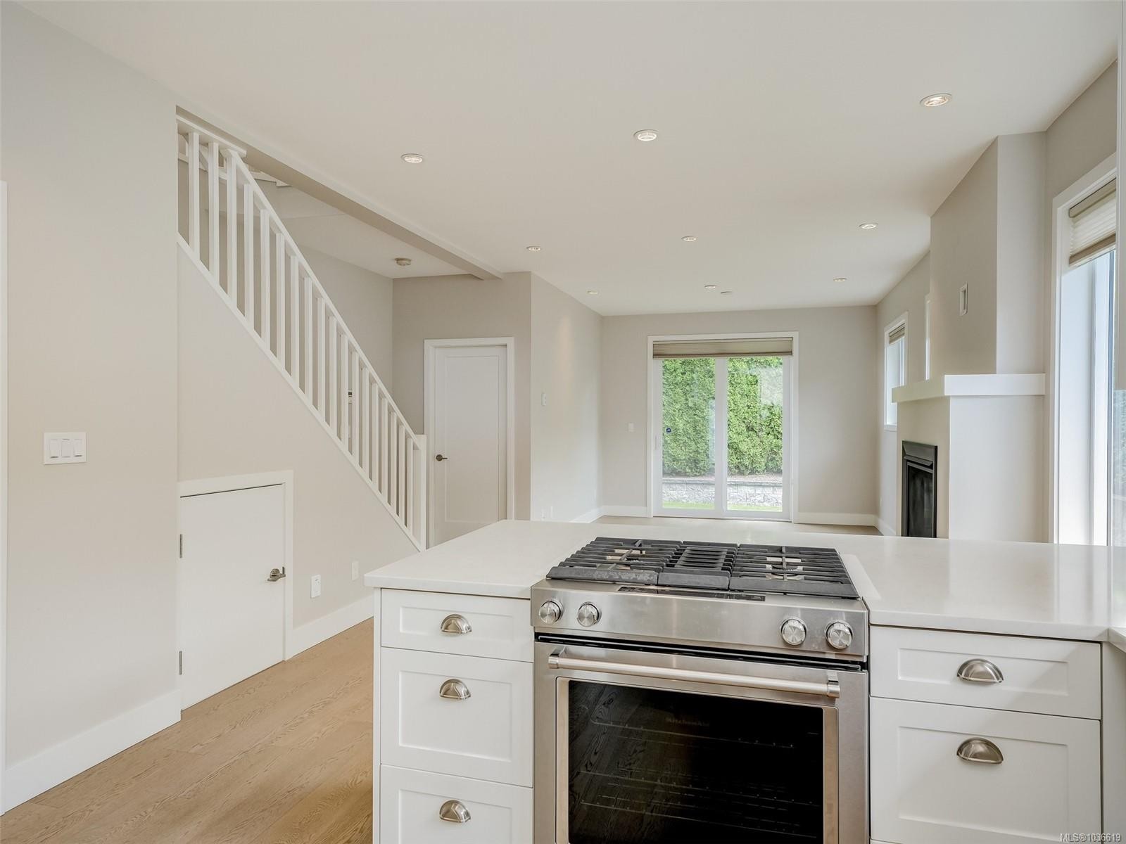4-10490 Resthaven Dr, Sidney, BC