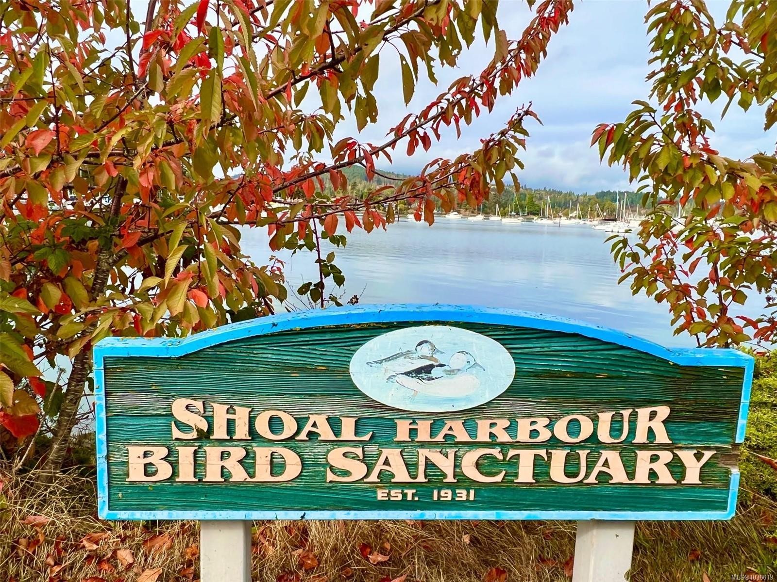 4-10490 Resthaven Dr, Sidney, BC