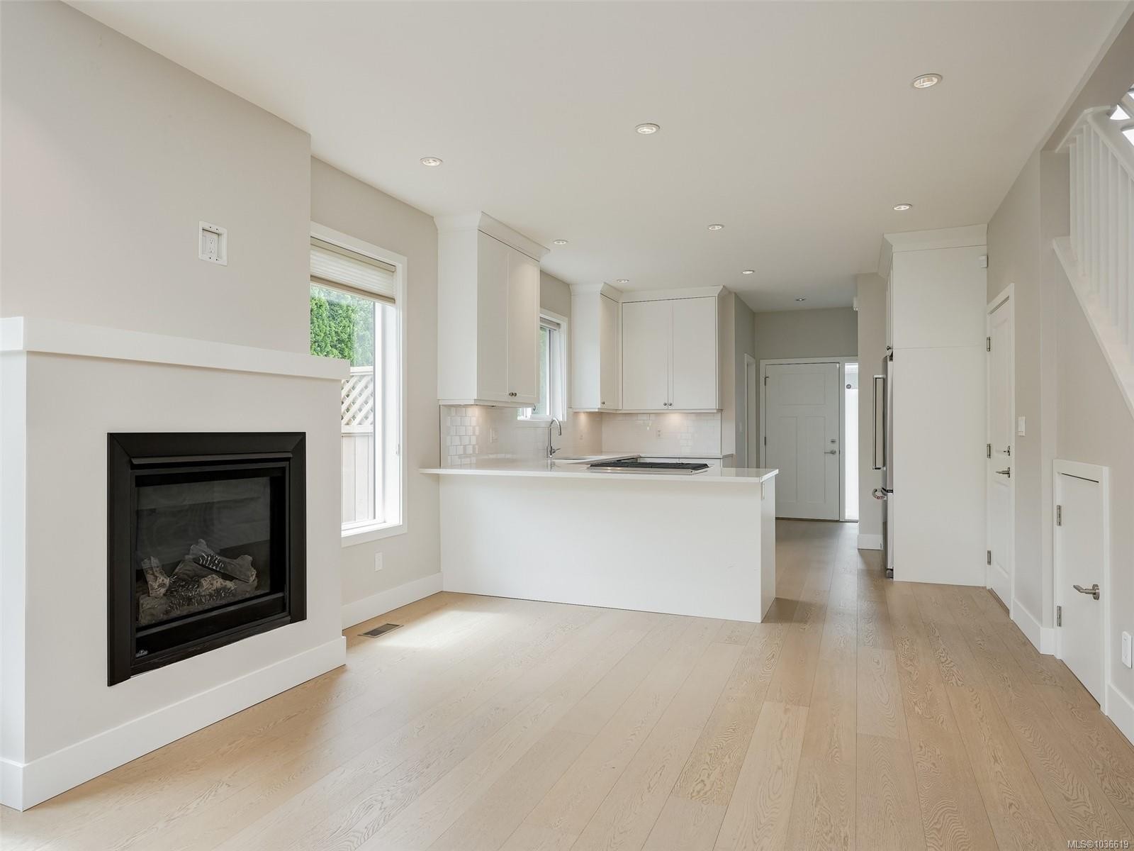 4-10490 Resthaven Dr, Sidney, BC