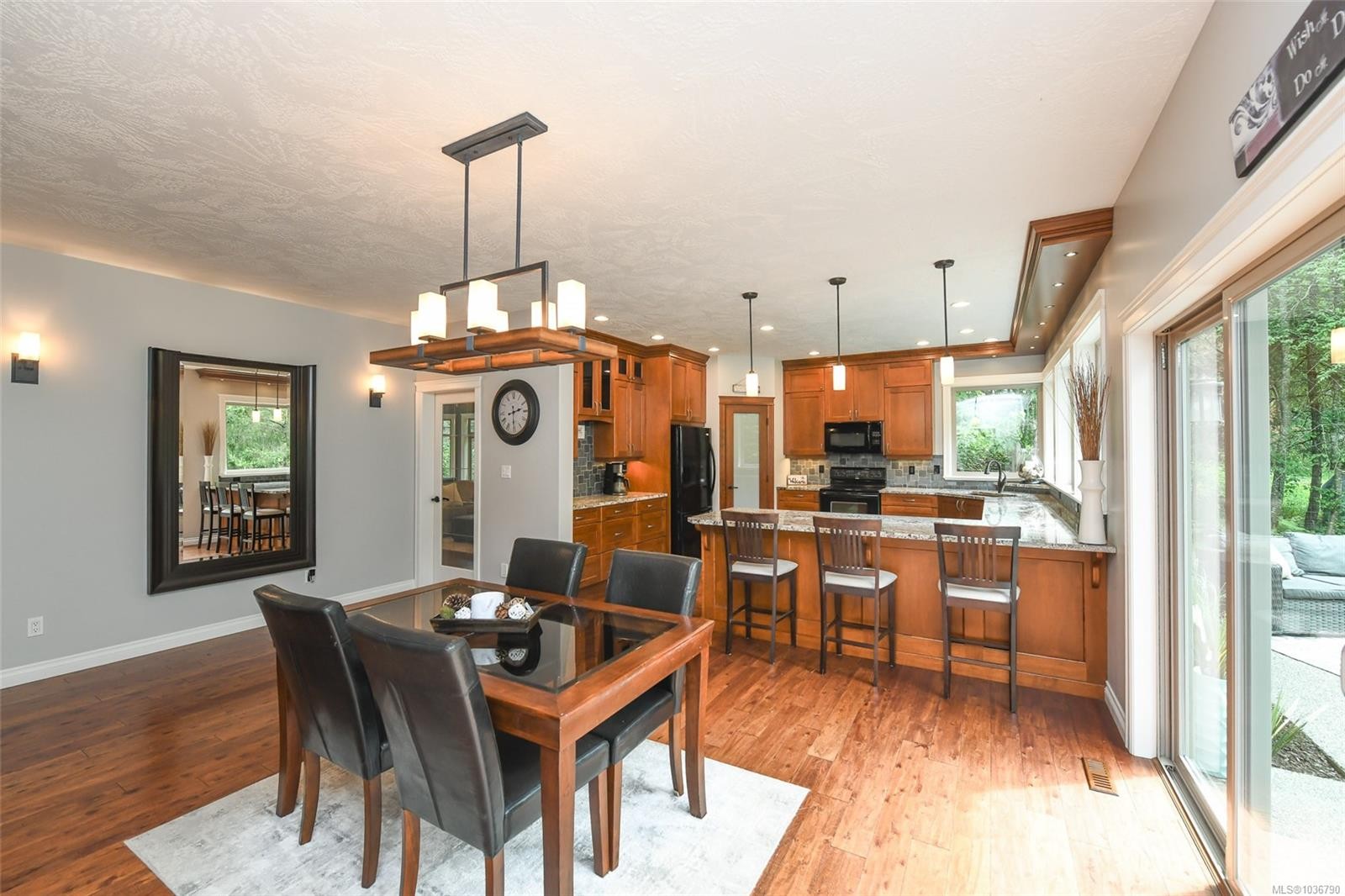 1331 Hudson Rd, Comox, BC