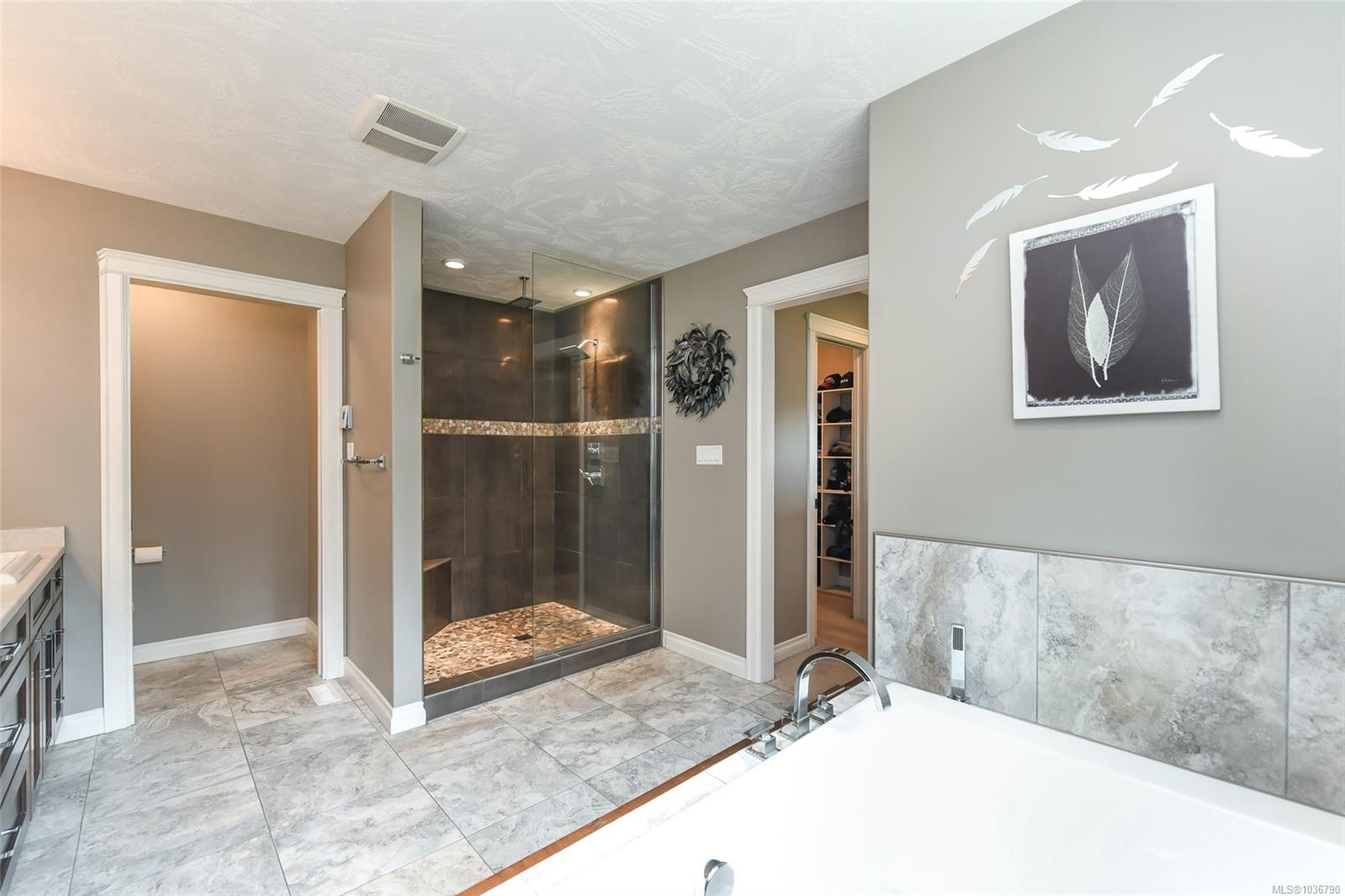 1331 Hudson Rd, Comox, BC