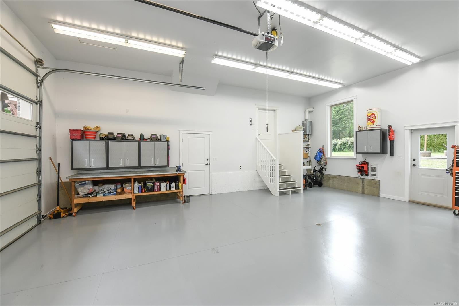 1331 Hudson Rd, Comox, BC