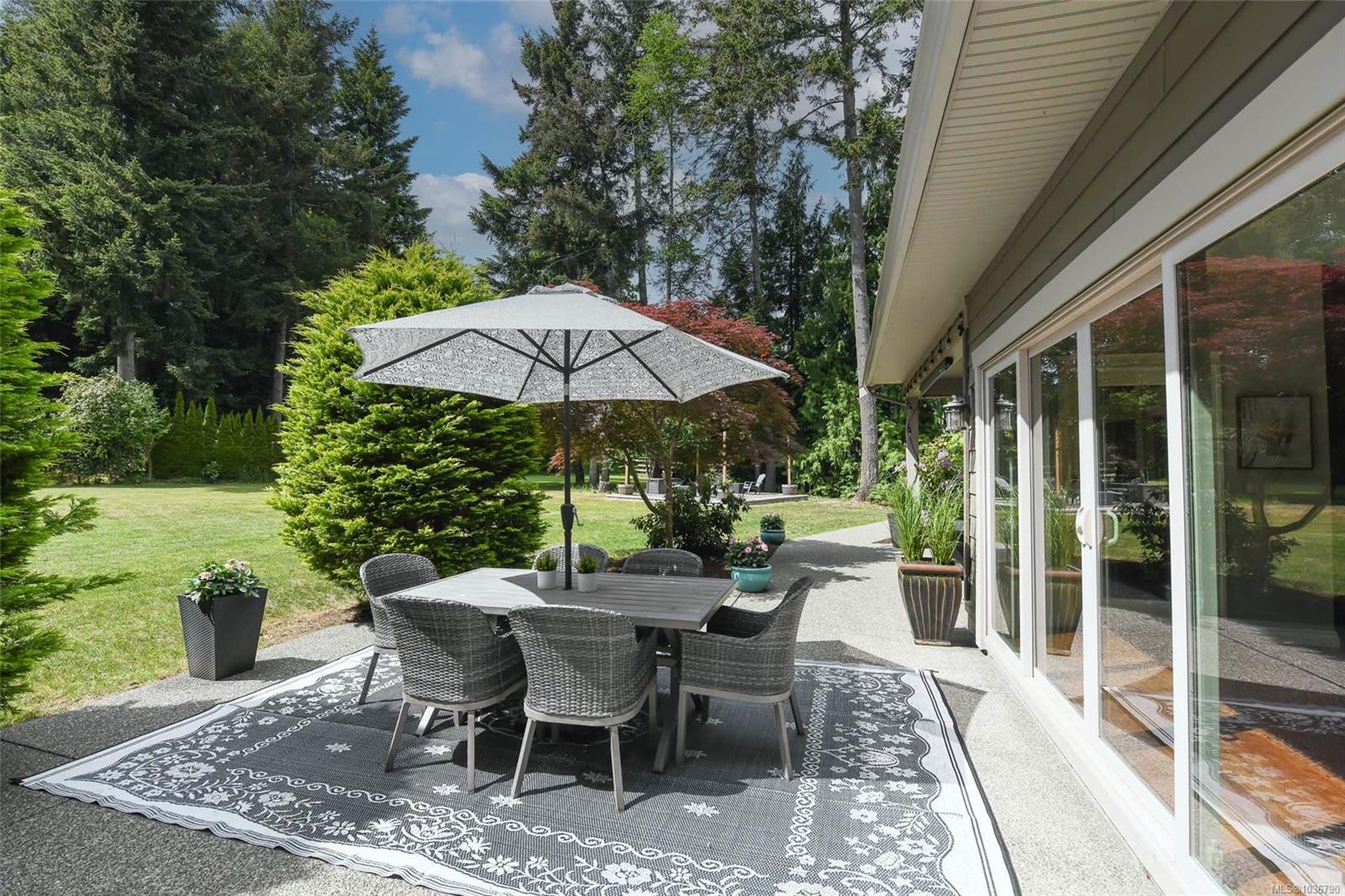 1331 Hudson Rd, Comox, BC