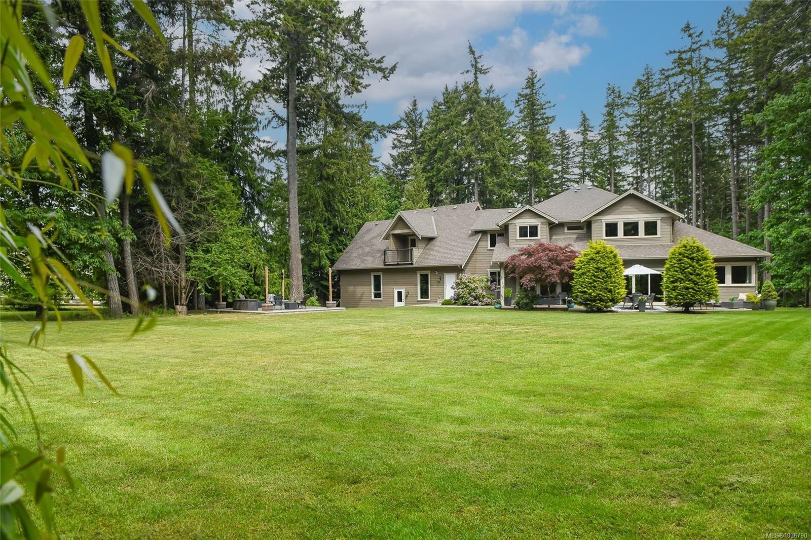 1331 Hudson Rd, Comox, BC