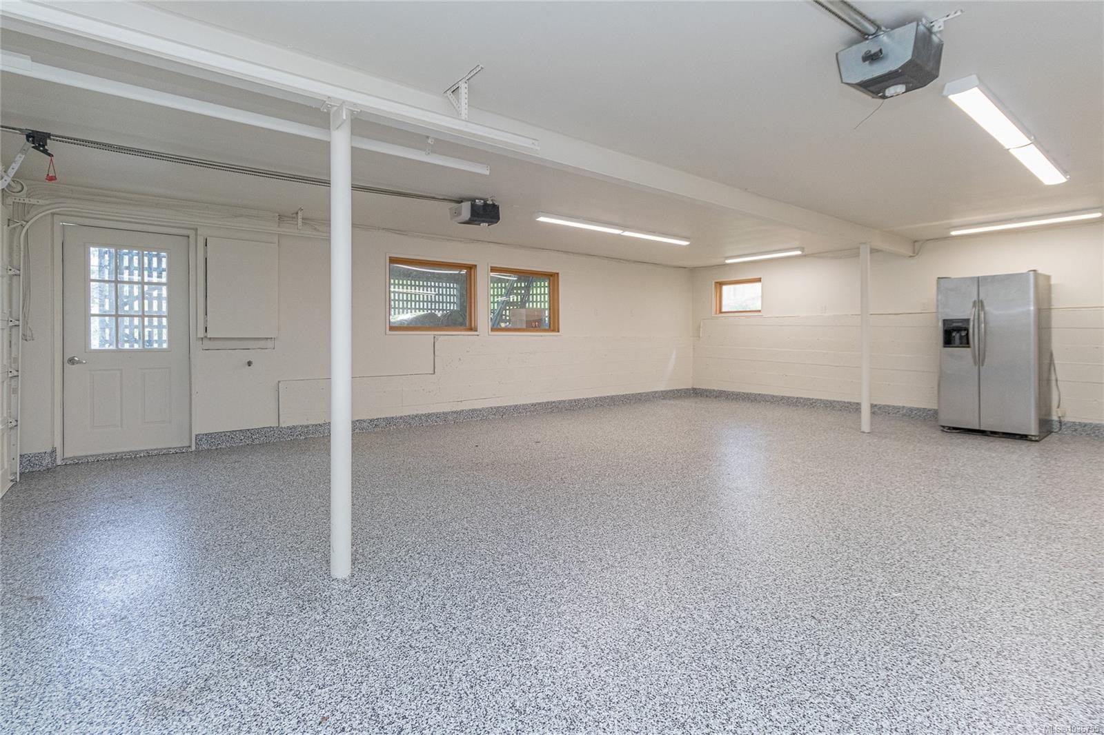 4906 Cordova Bay Rd, Saanich, BC