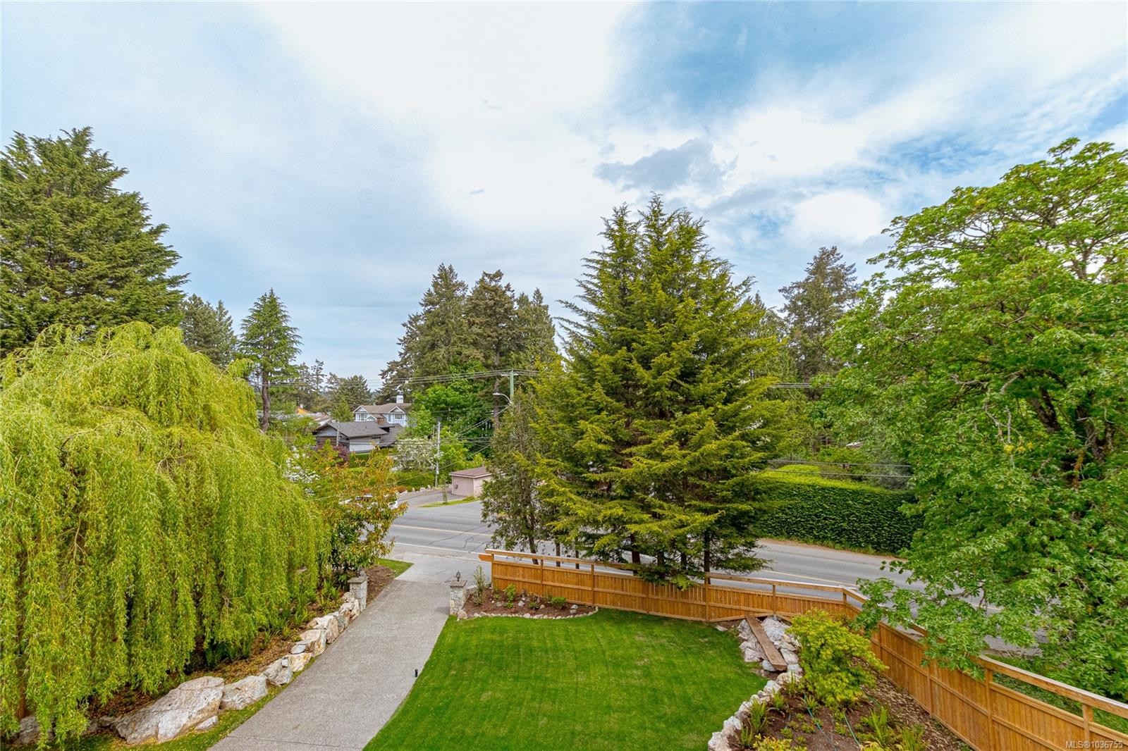 4906 Cordova Bay Rd, Saanich, BC