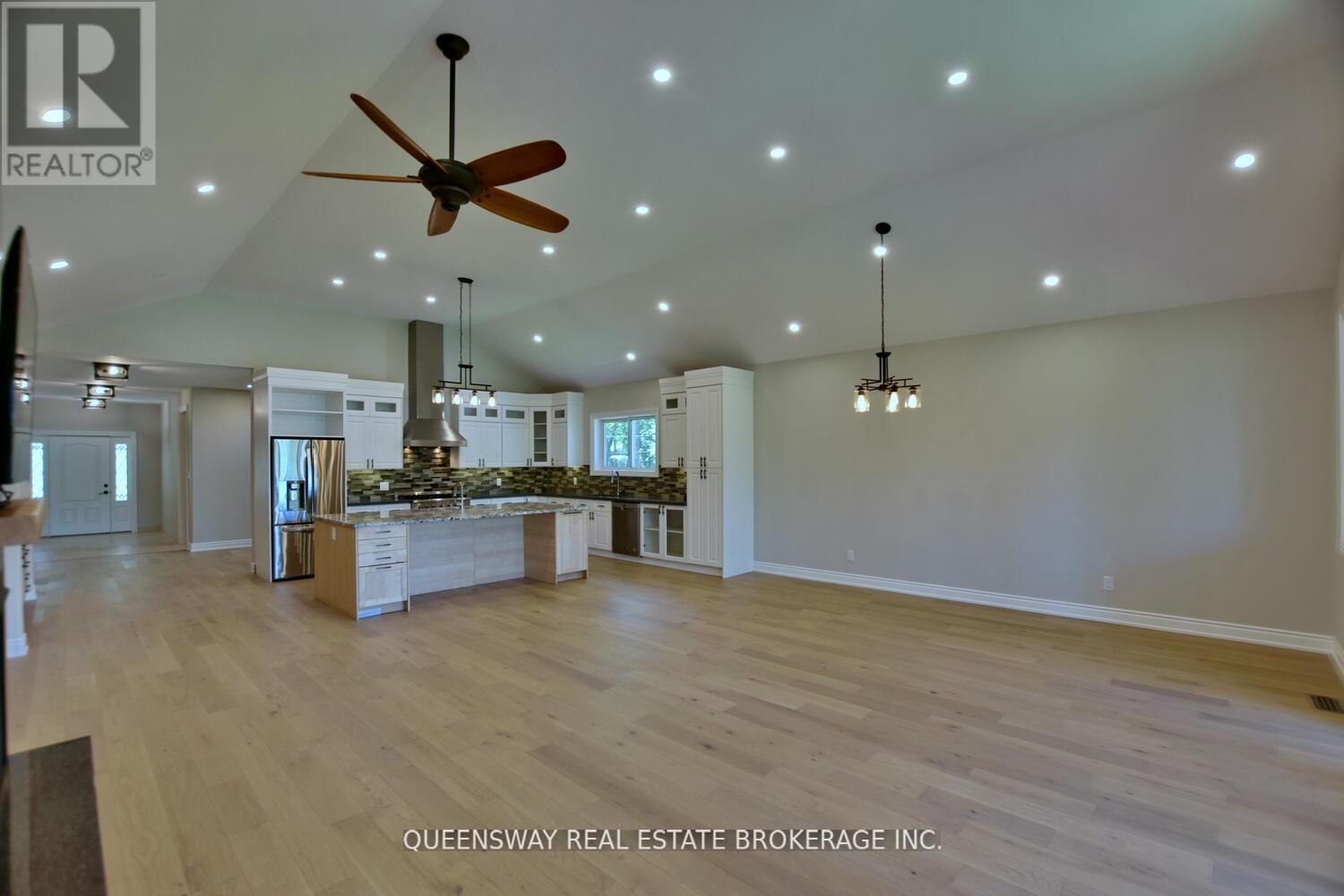 1852 River Road W, Wasaga Beach, ON - Indoor