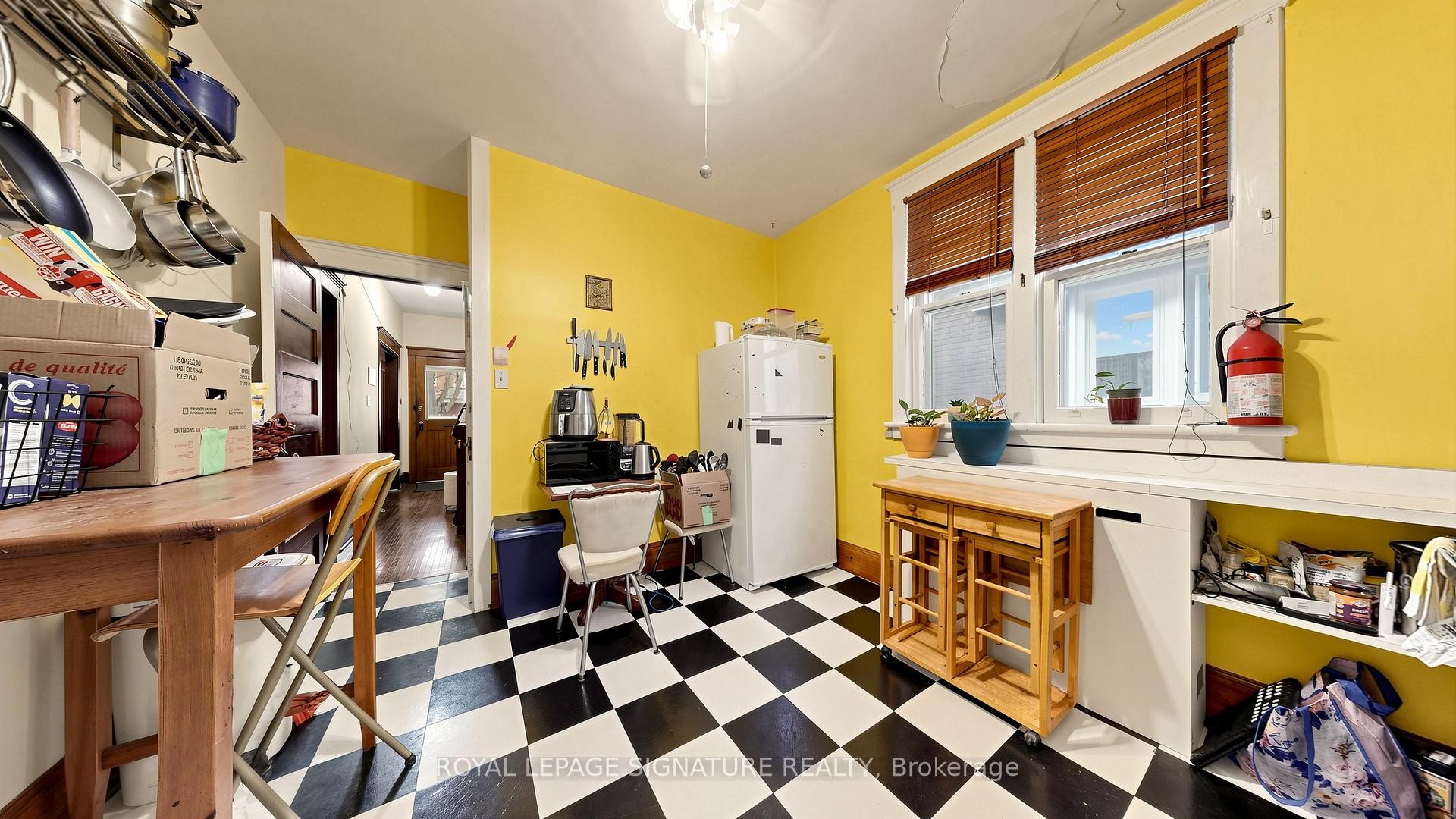 132 Marion Street, Toronto, ON - Indoor Photo Showing Other Room
