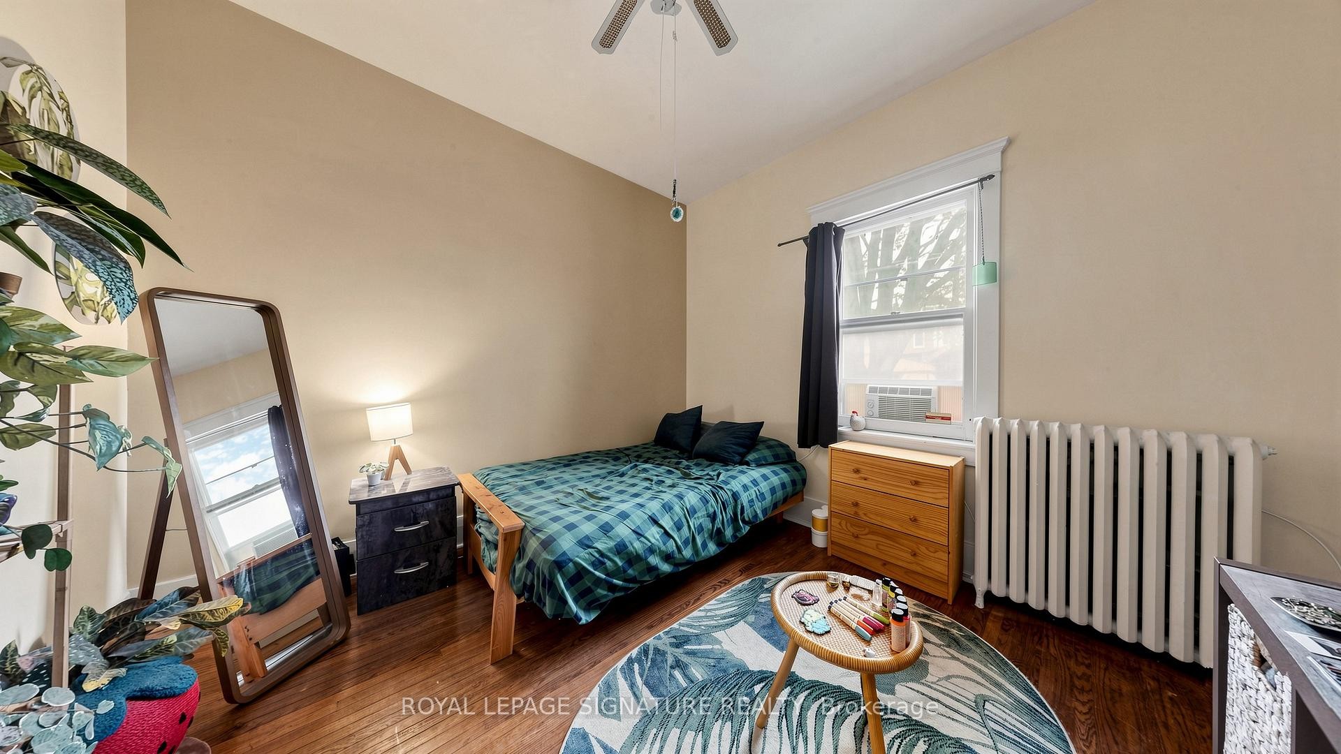 132 Marion Street, Toronto, ON - Indoor Photo Showing Bedroom