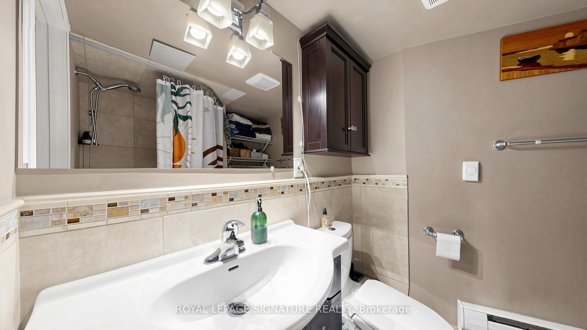 132 Marion Street, Toronto, ON - Indoor Photo Showing Bathroom