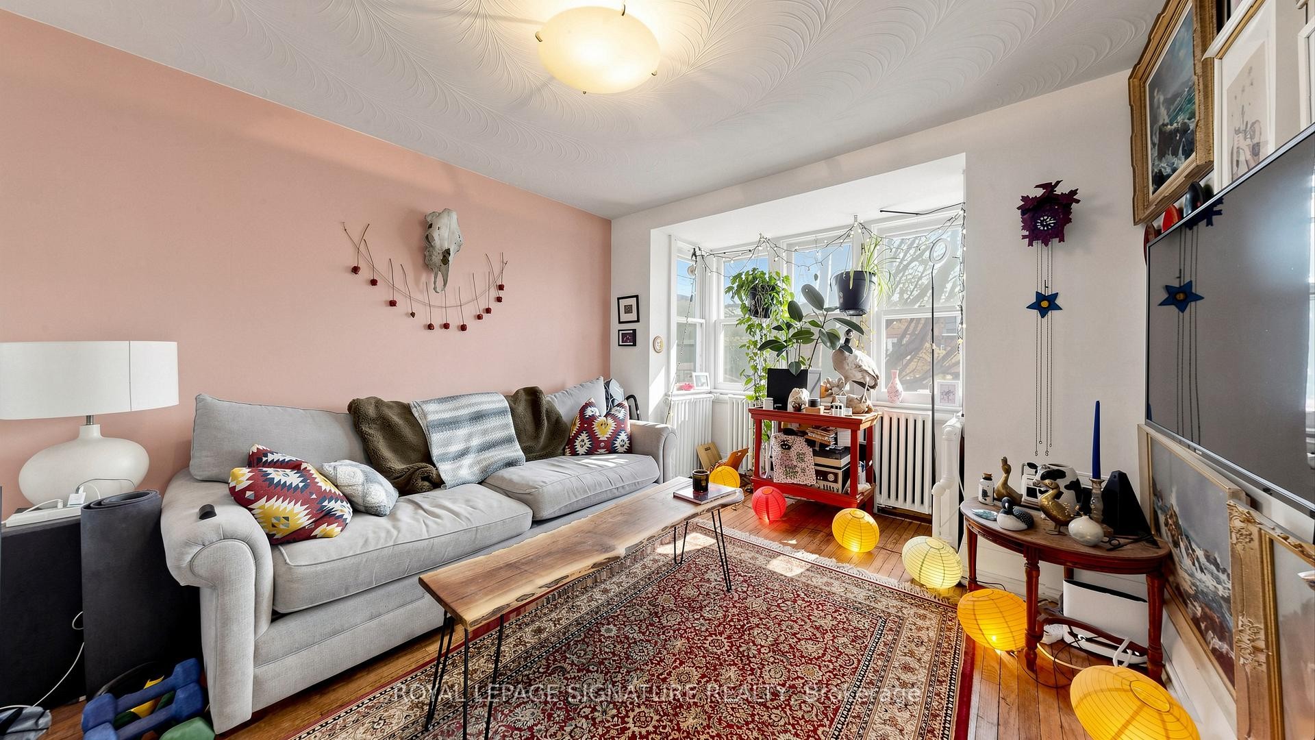 132 Marion Street, Toronto, ON - Indoor Photo Showing Living Room
