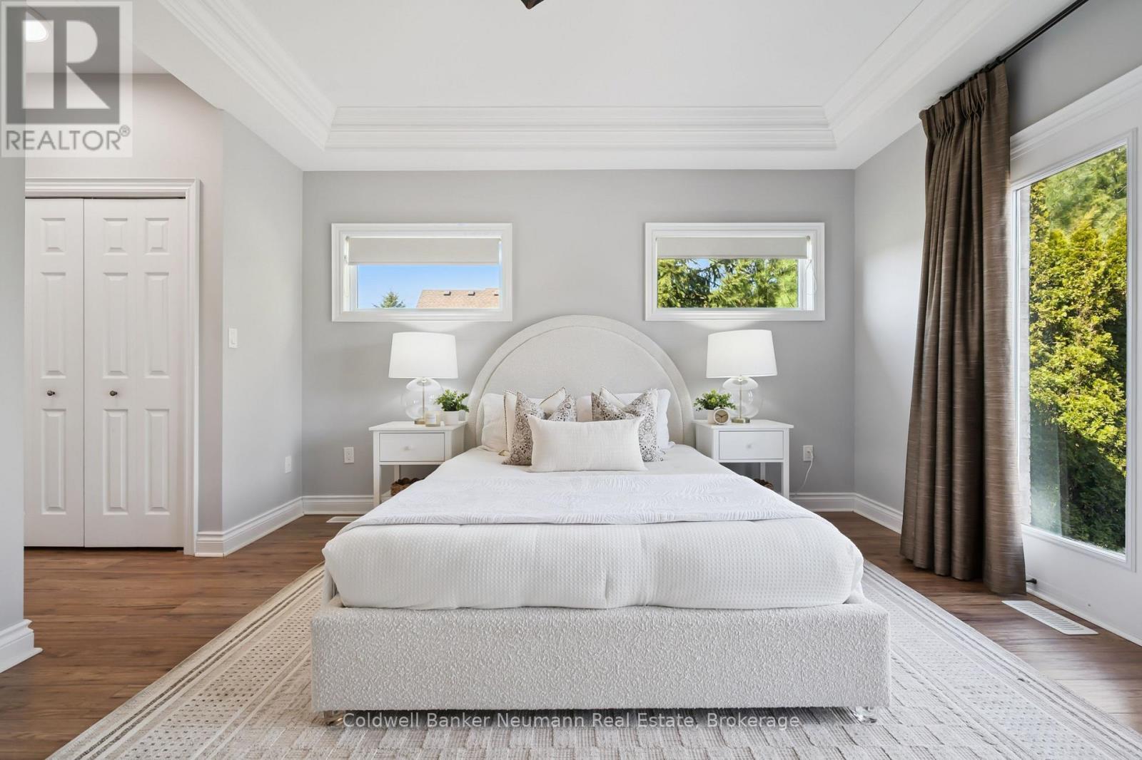 23 Old Ruby Lane, Puslinch, ON - Indoor Photo Showing Bedroom