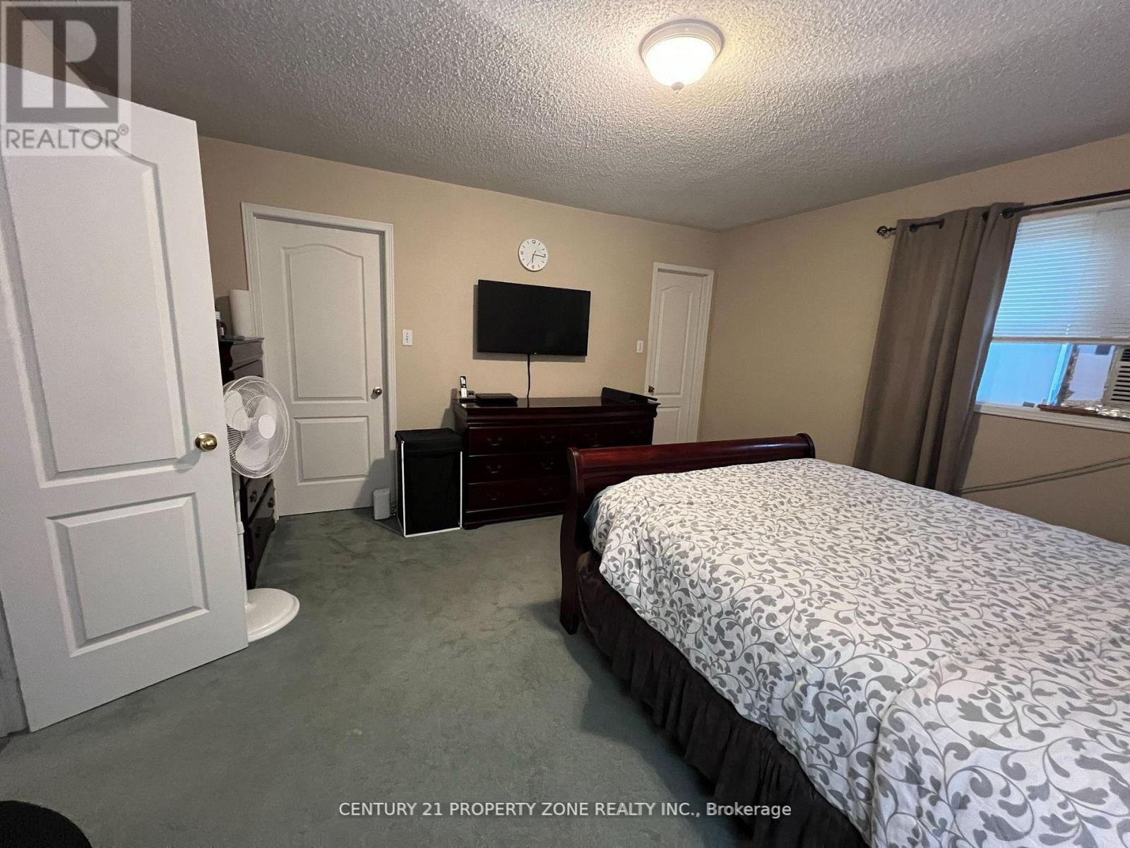 3242 Tortola Court, Mississauga, ON - Indoor Photo Showing Bedroom